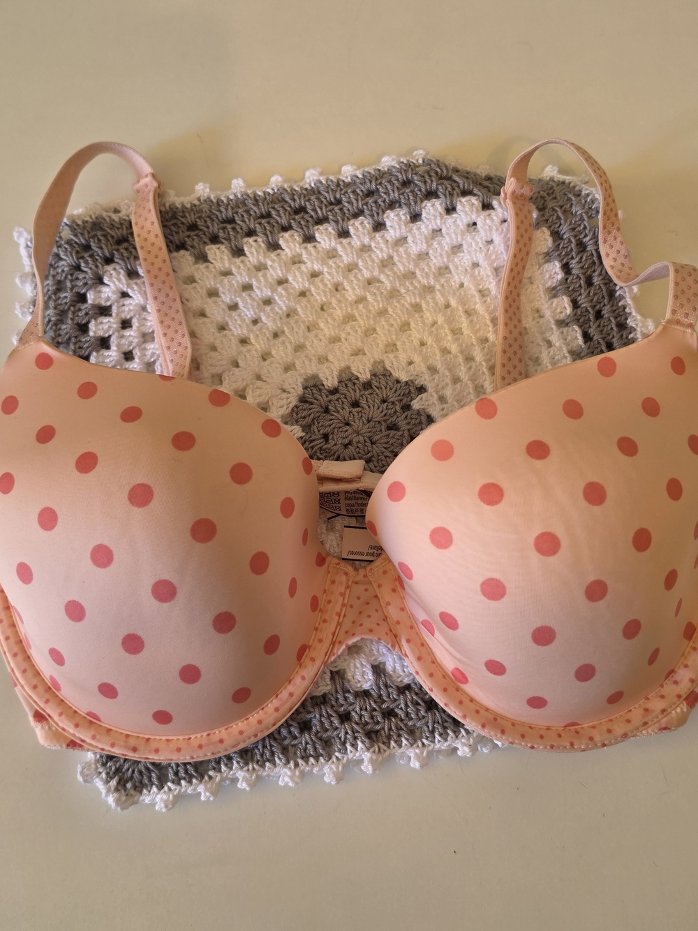 Victoria's Secret Peach and Pink Polka Dot Padded Bra, 34D